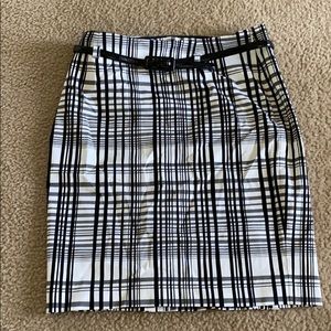 White and black belted dress skirt